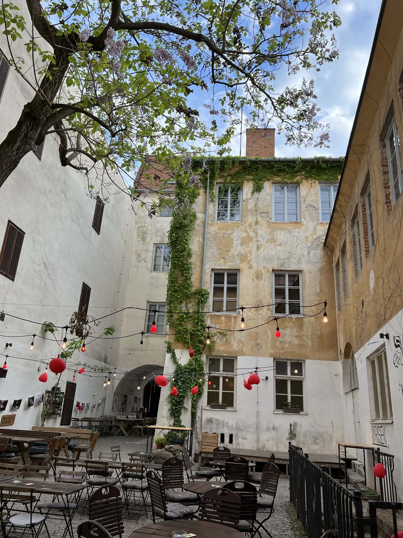 Živá hudba U Zajíce - Cimbálová muzika