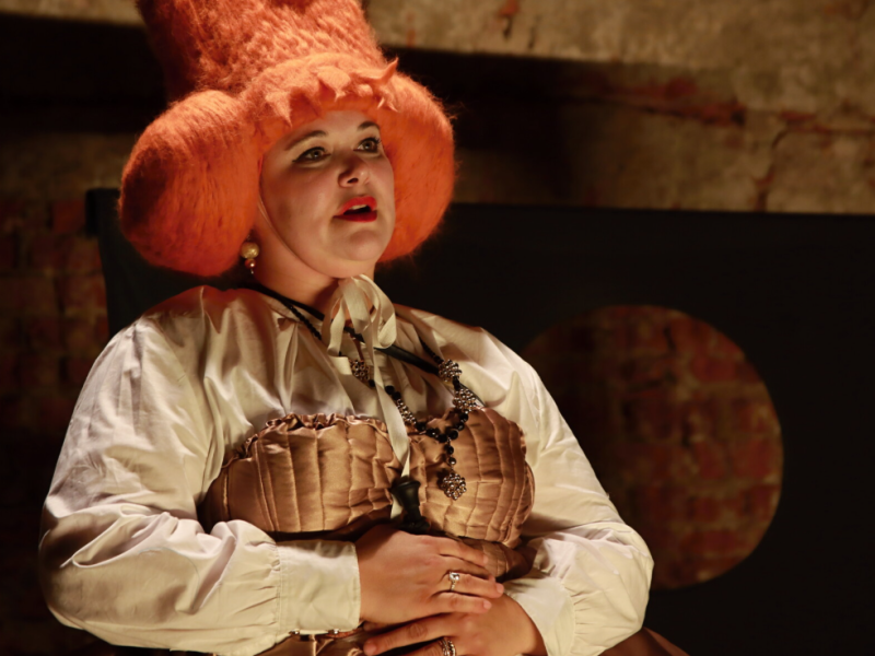 Divadelní festival Mikulov: GEISSLERS HOFCOMOEDIANTEN - Rezavá Anna aneb Zač je toho kost!