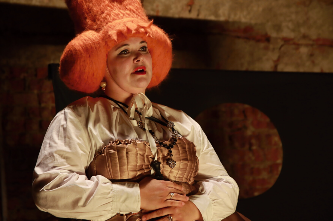 Divadelní festival Mikulov: GEISSLERS HOFCOMOEDIANTEN - Rezavá Anna aneb Zač je toho kost!